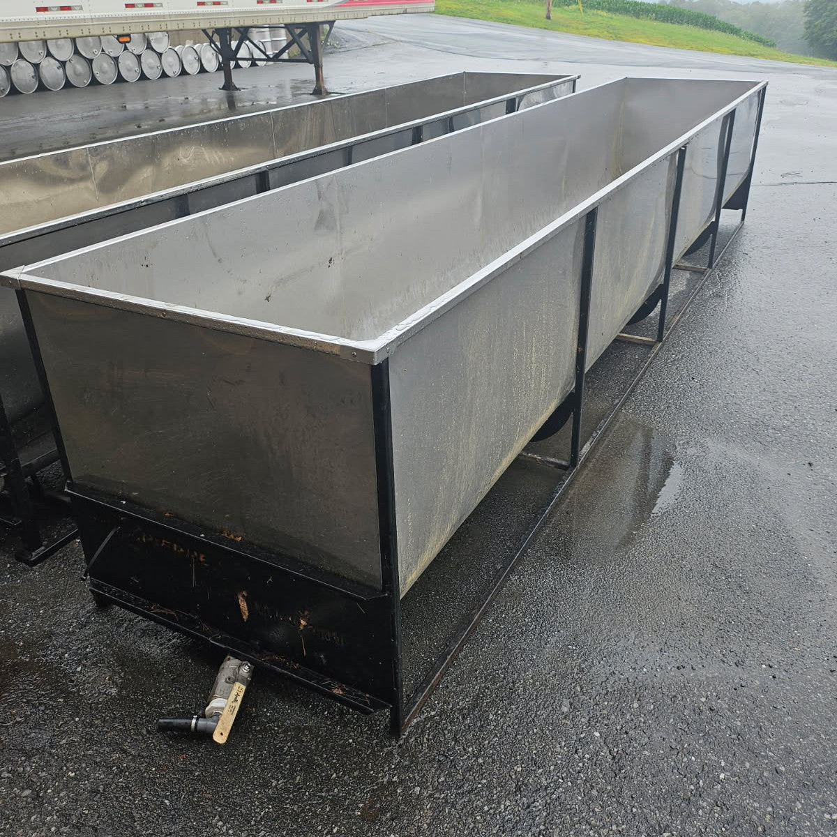 Used 924 Gallon Lapierre SS Tank (3'x16'x37 1/2")