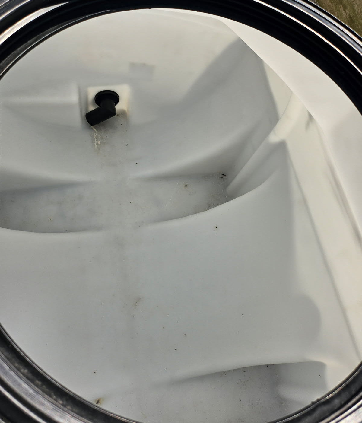 Used 325 Gallon Plastic Horizontal Tank