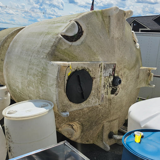 2,000+/- Gallon Vertical Poly Tank