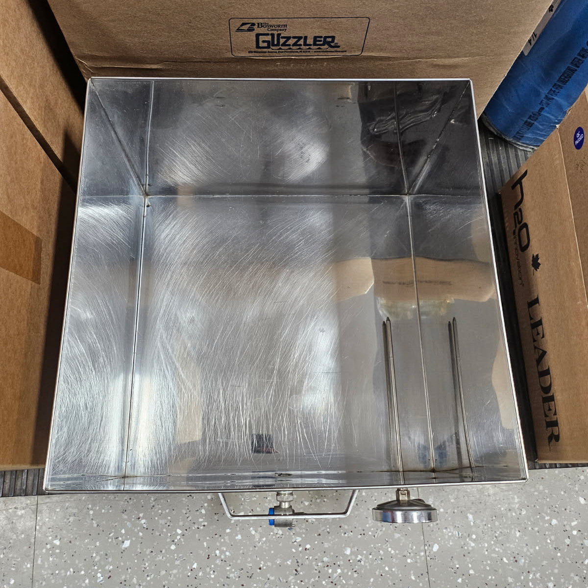 16"x16" Leader Pan w/Cover, Valve and Thermometer