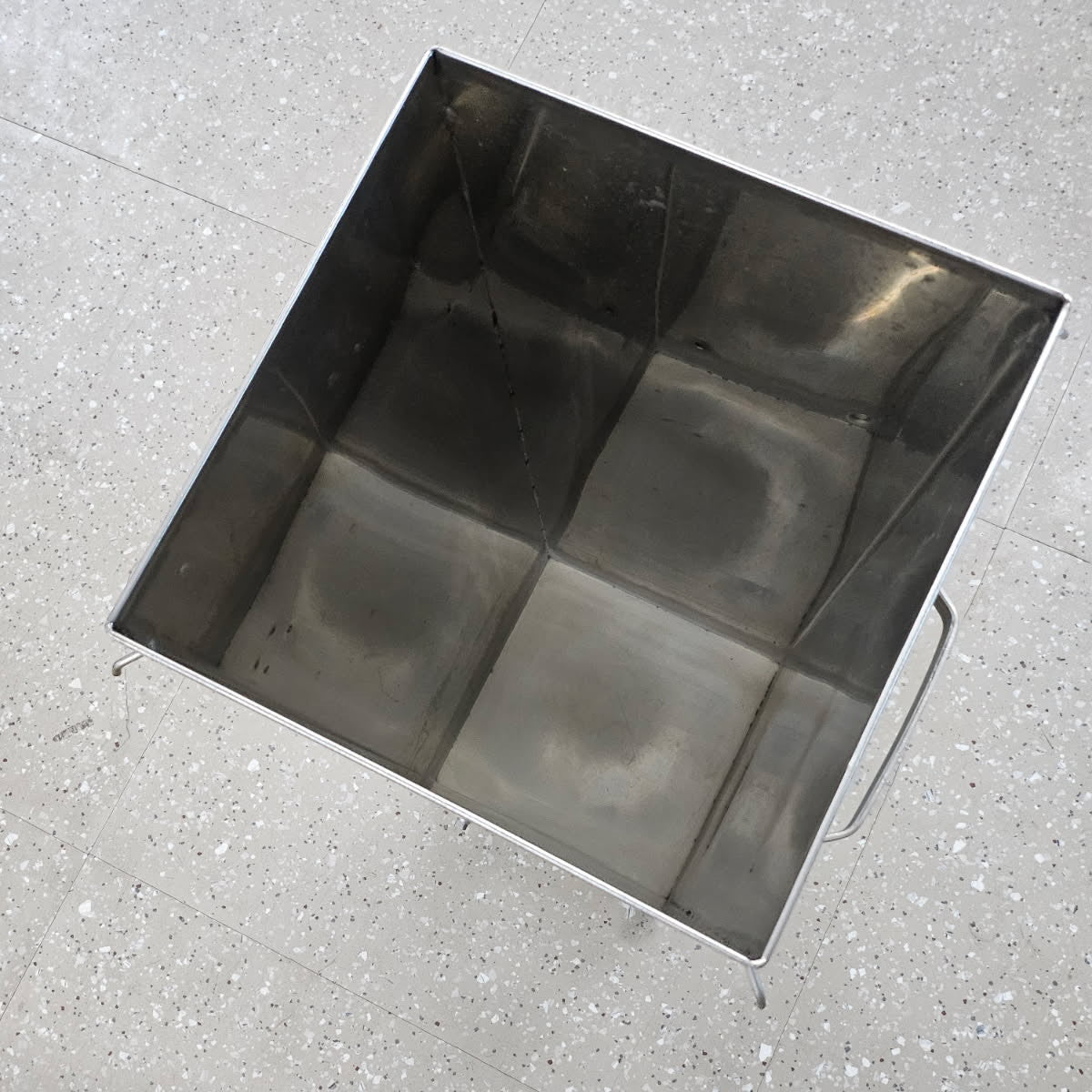 Used Leader 1 Cone Filter Tank with Cover and Valve