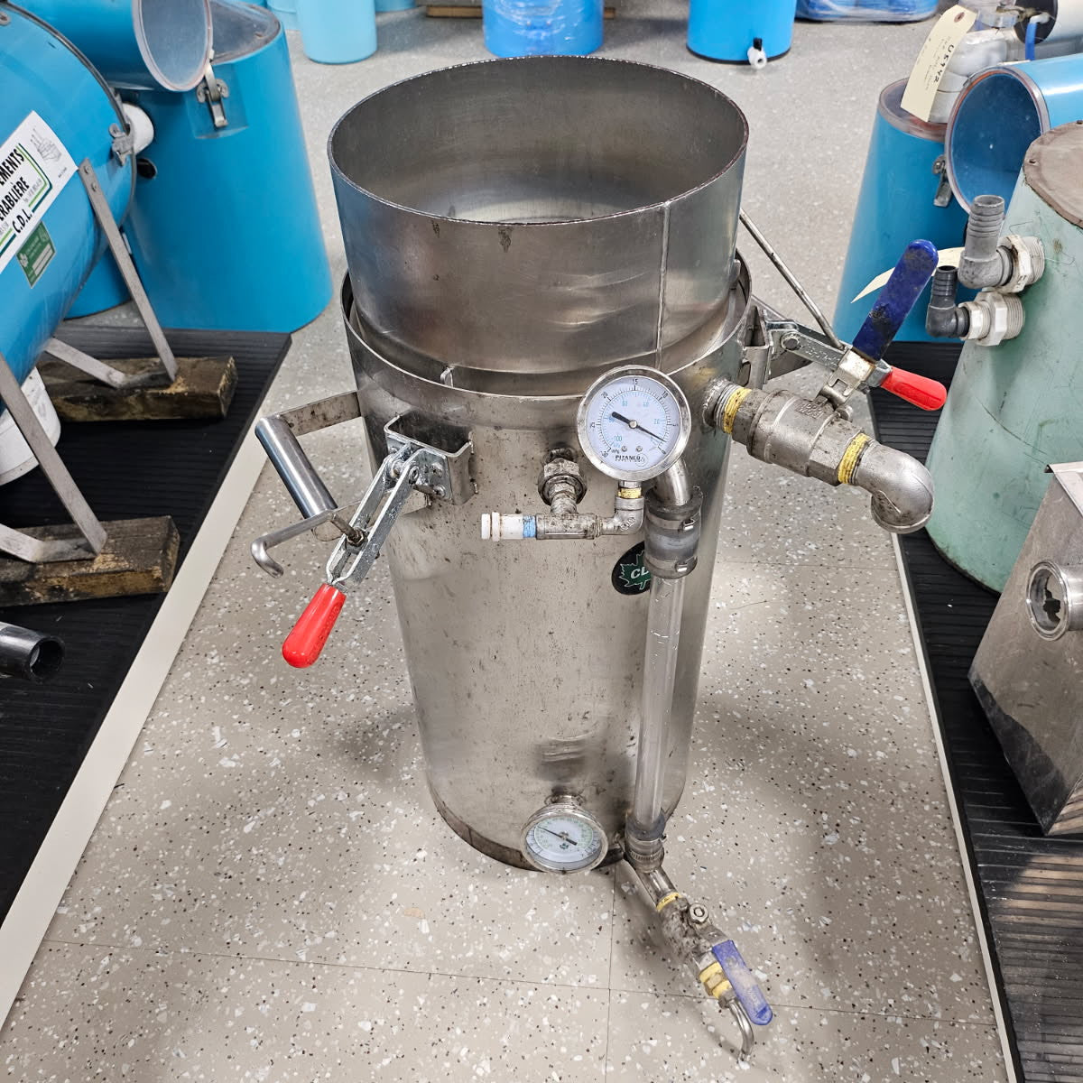 Used 12" CDL Round Vacuum Filter Press with Valve and Gauge